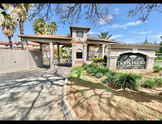 4 BEDROOM PROPERTY TO RENT IN SANDRINGHAM